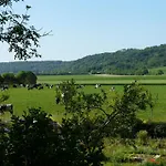 Moulin Renove Avec Jardin, Au Bord De L'eau, Entre Verdun Et Metz - Fr-1-585-1 Bonzee