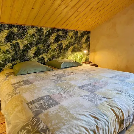 Moulin Renove Avec Jardin, Au Bord De L'eau, Entre Verdun Et Metz - Fr-1-585-1 Holiday home