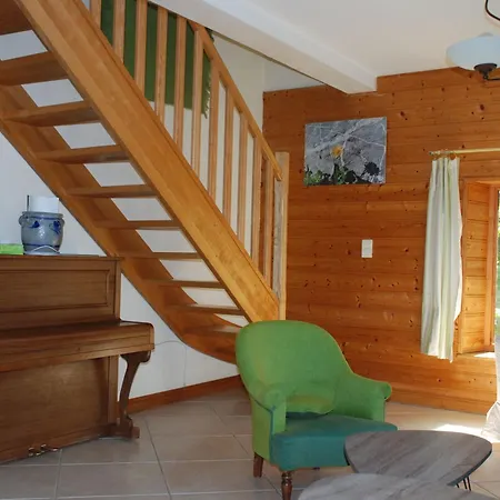 Holiday home Moulin Renove Avec Jardin, Au Bord De L'eau, Entre Verdun Et Metz - Fr-1-585-1
