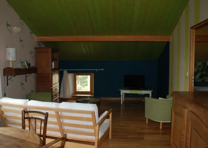 Moulin Renove Avec Jardin, Au Bord De L'eau, Entre Verdun Et Metz - Fr-1-585-1 * Bonzee