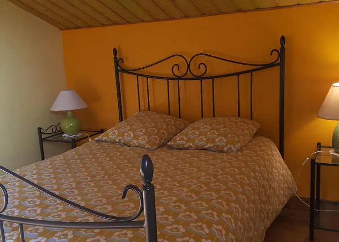 Moulin Renove Avec Jardin, Au Bord De L'eau, Entre Verdun Et Metz - Fr-1-585-1 Bonzee